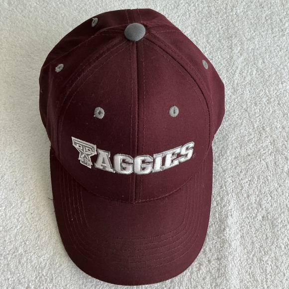 Aggies Maroon Embroidered Cap - Picture 6 of 6